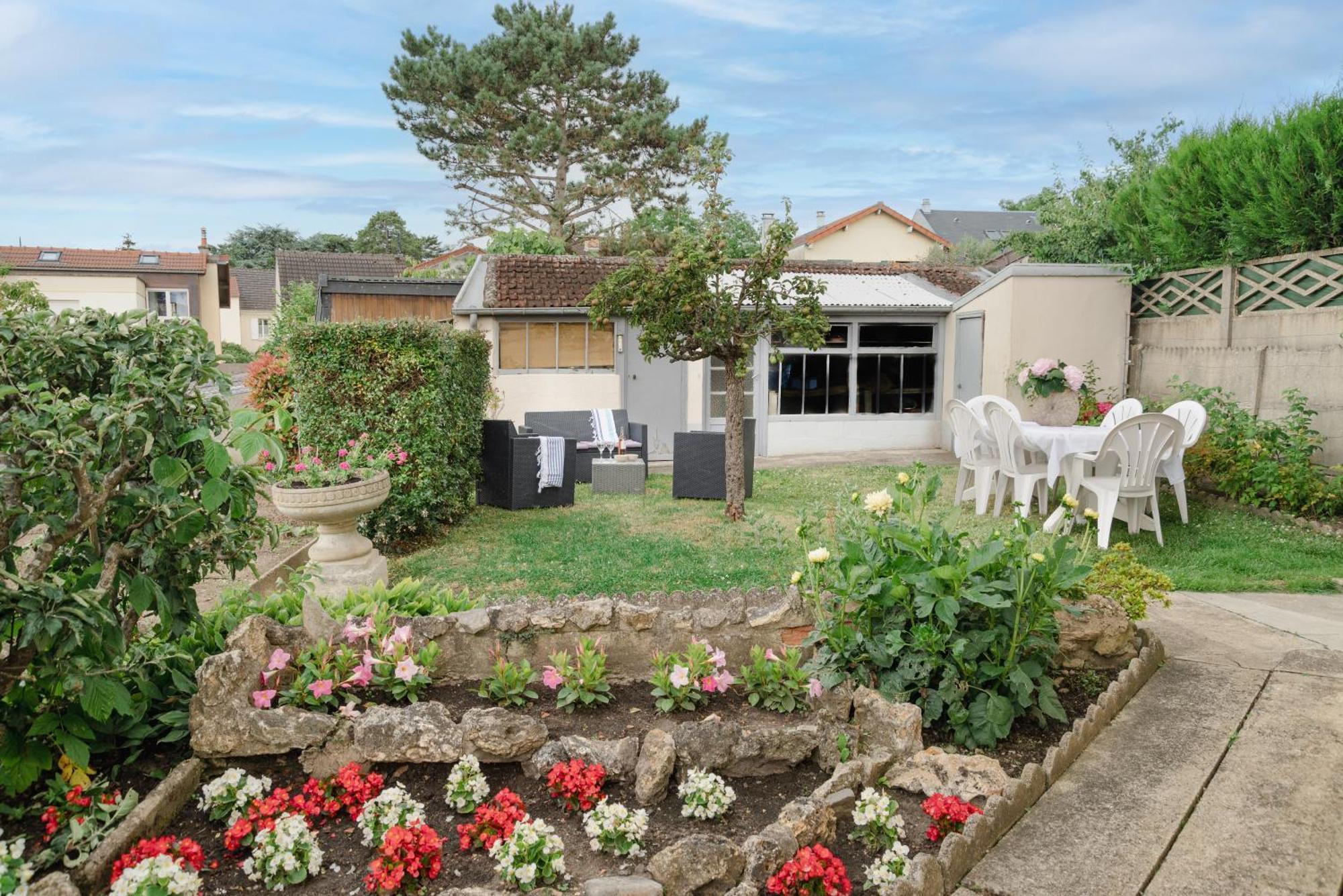 5 Min Chateau Charmante Maison Et Son Jardin Prive Versailles Ngoại thất bức ảnh