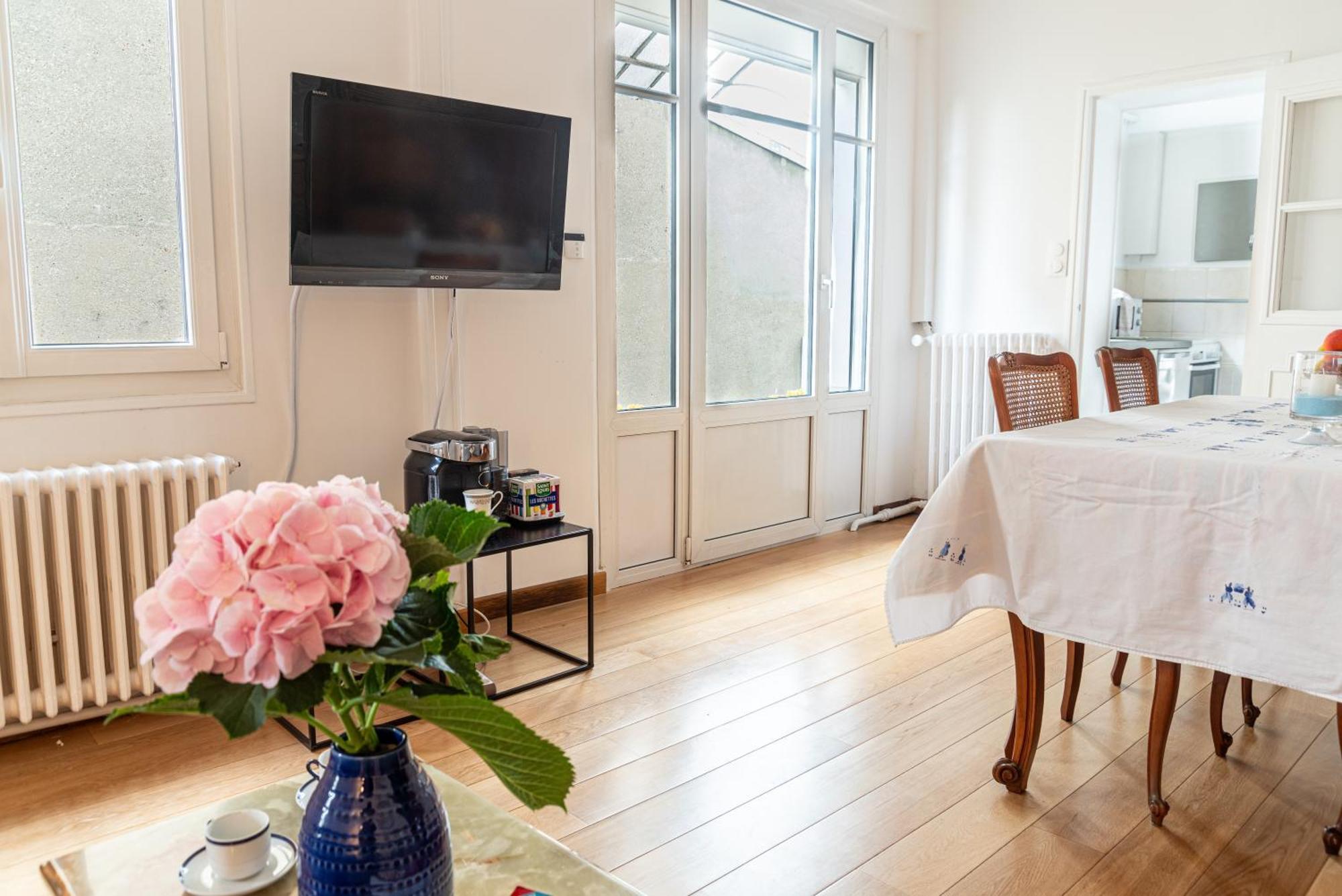 5 Min Chateau Charmante Maison Et Son Jardin Prive Versailles Ngoại thất bức ảnh